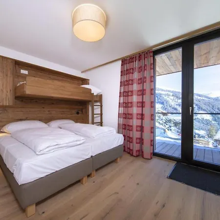 Vakantiehuis Edelweisshaus 12 *