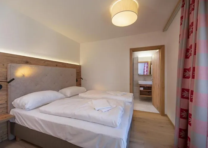 Vakantiehuis Edelweisshaus 12 *